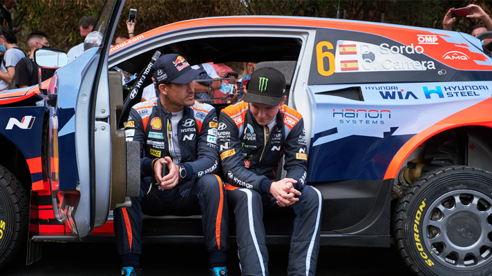 Sordo and Oliver Solberg having a conversation
