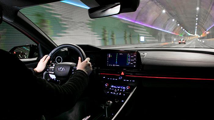 Avante N driving through Boryeong Underwater Tunnel