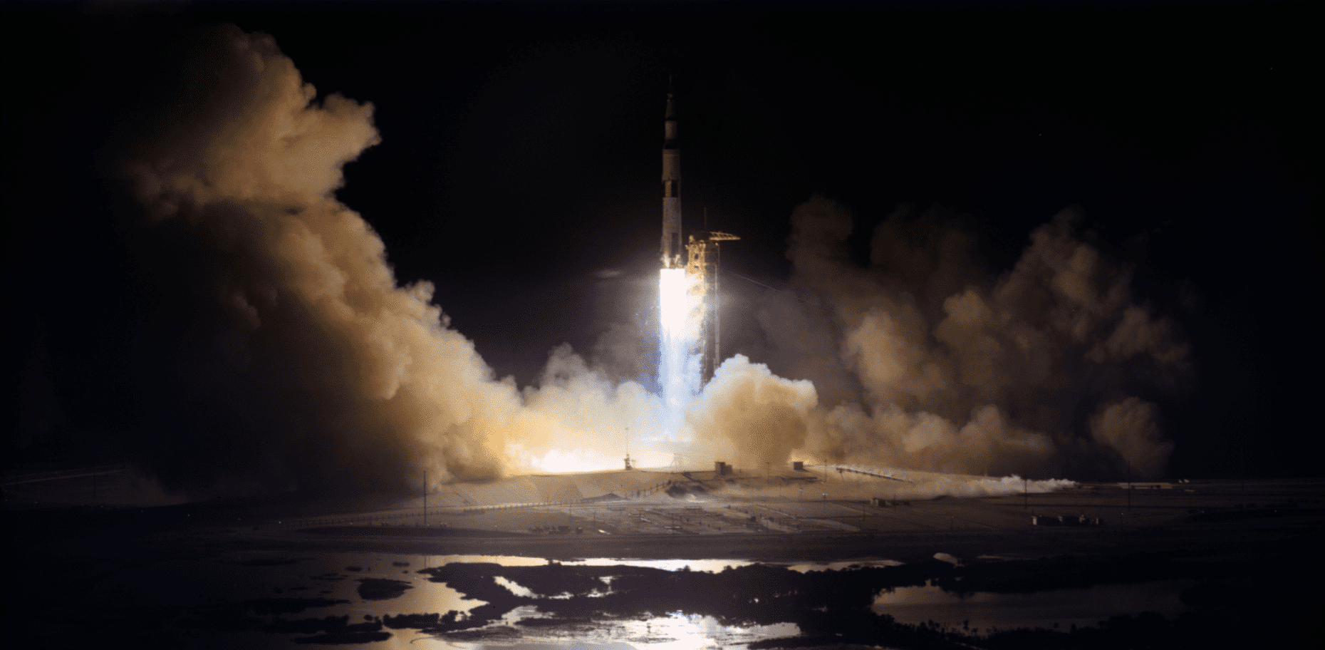 A spaceship flying towards the moon