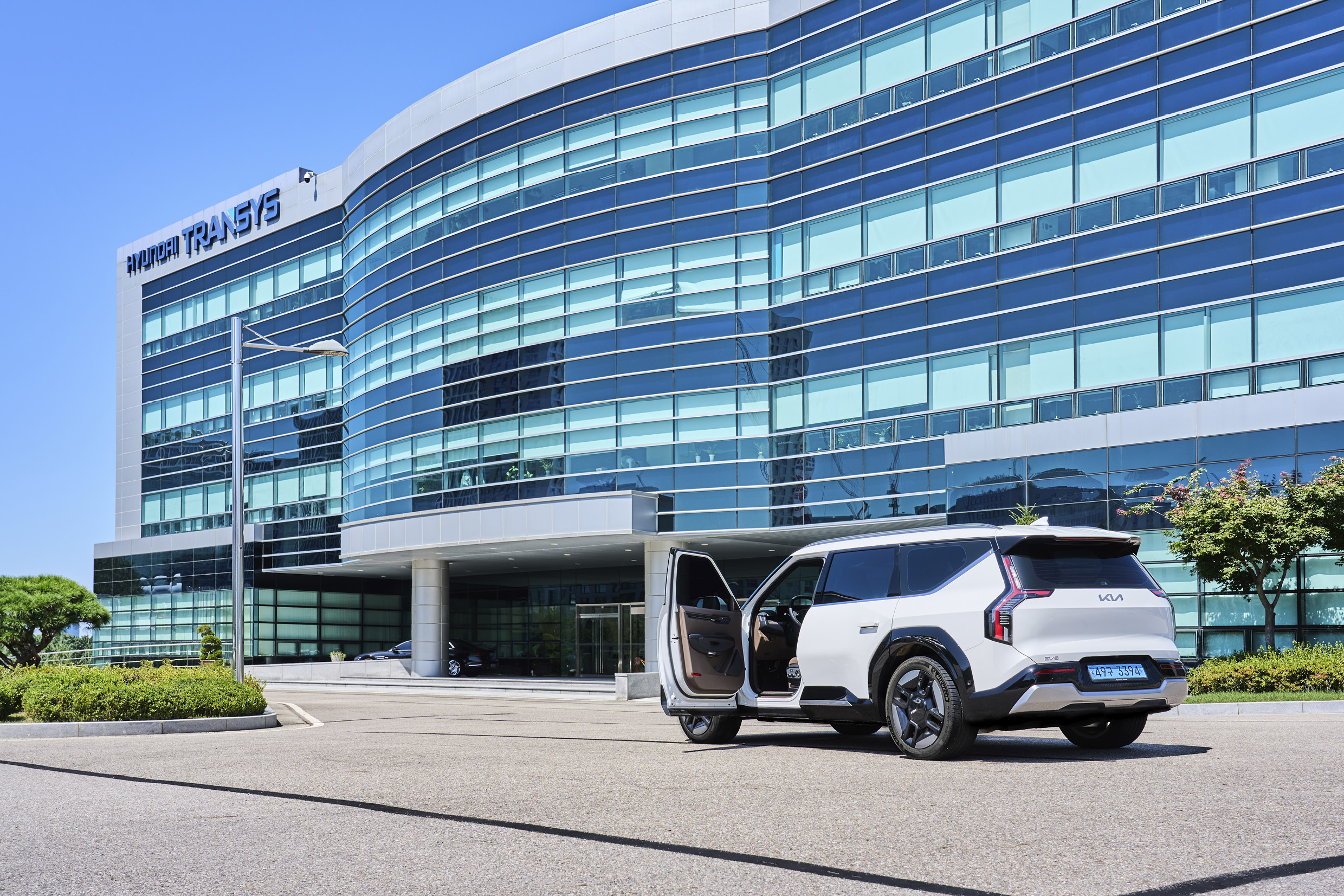 Hyundai Transys Research Center building and an EV9