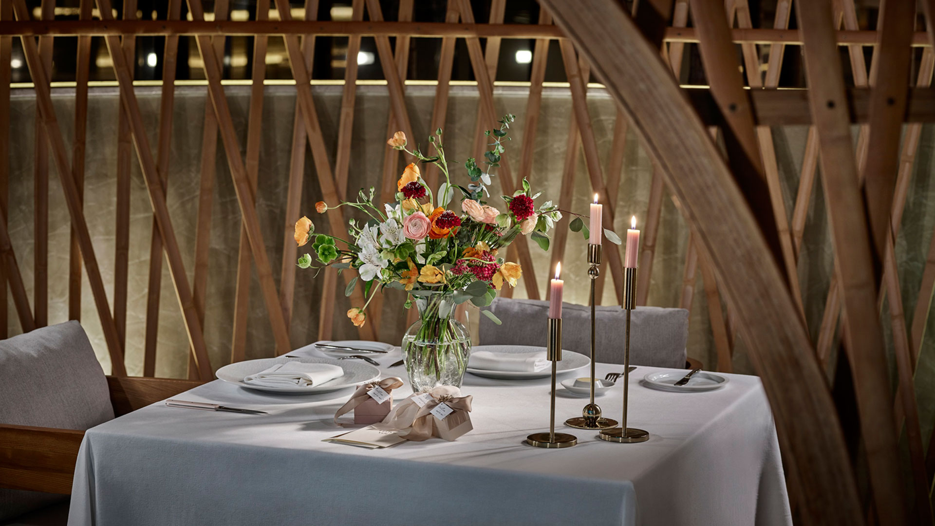 해비치 호텔앤드리조트 제주, 연인들 위한 로맨틱 특선 디너 ‘쥬뗌므 커플 코스’ 선보여