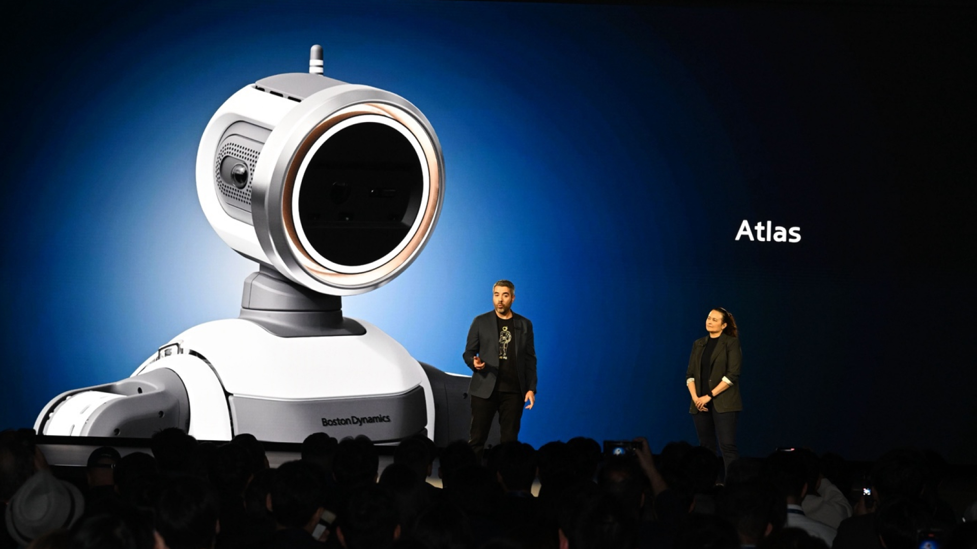 Hyundai Motor Group Announces AI Robotics Strategy to Lead Human-Centered Robotics Era at CES 2026