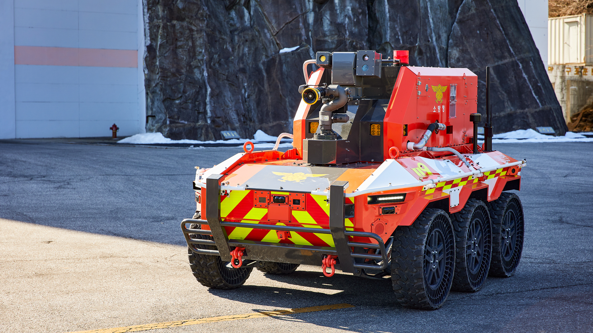 Unmanned Firefighting Robot
