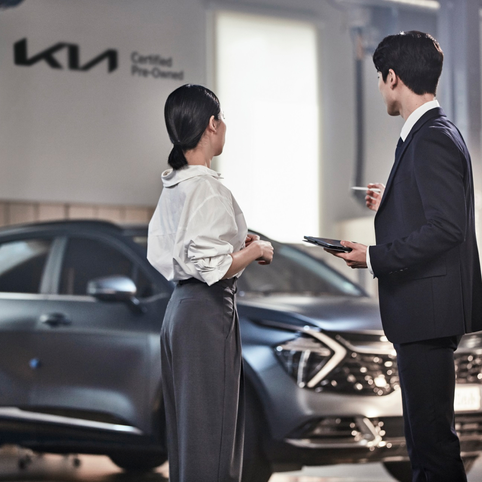 현대캐피탈이 기아 인증중고차 고객님들에게  경제적인 저금리 혜택을 선물합니다