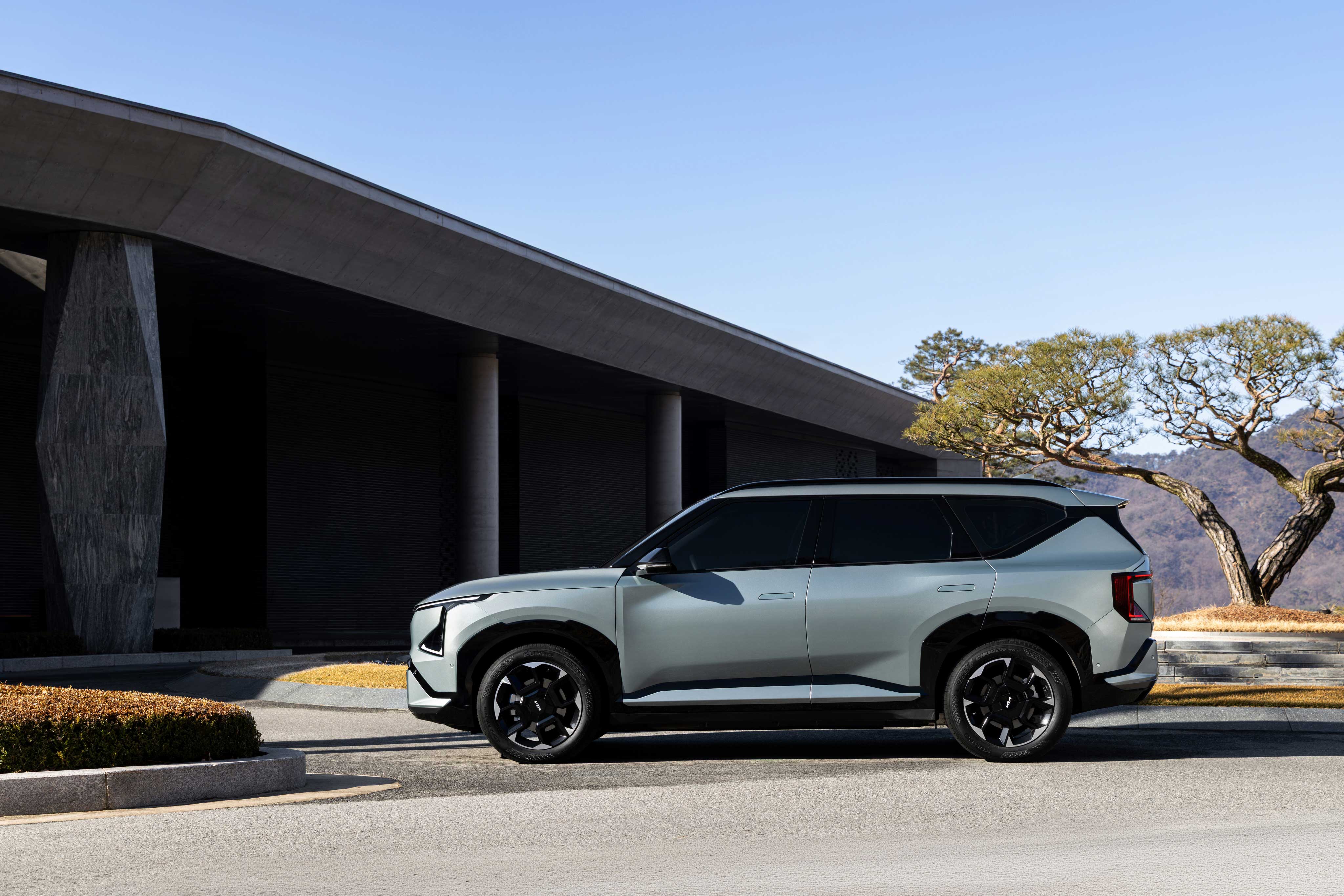 EV5 GT-line 측면 뷰