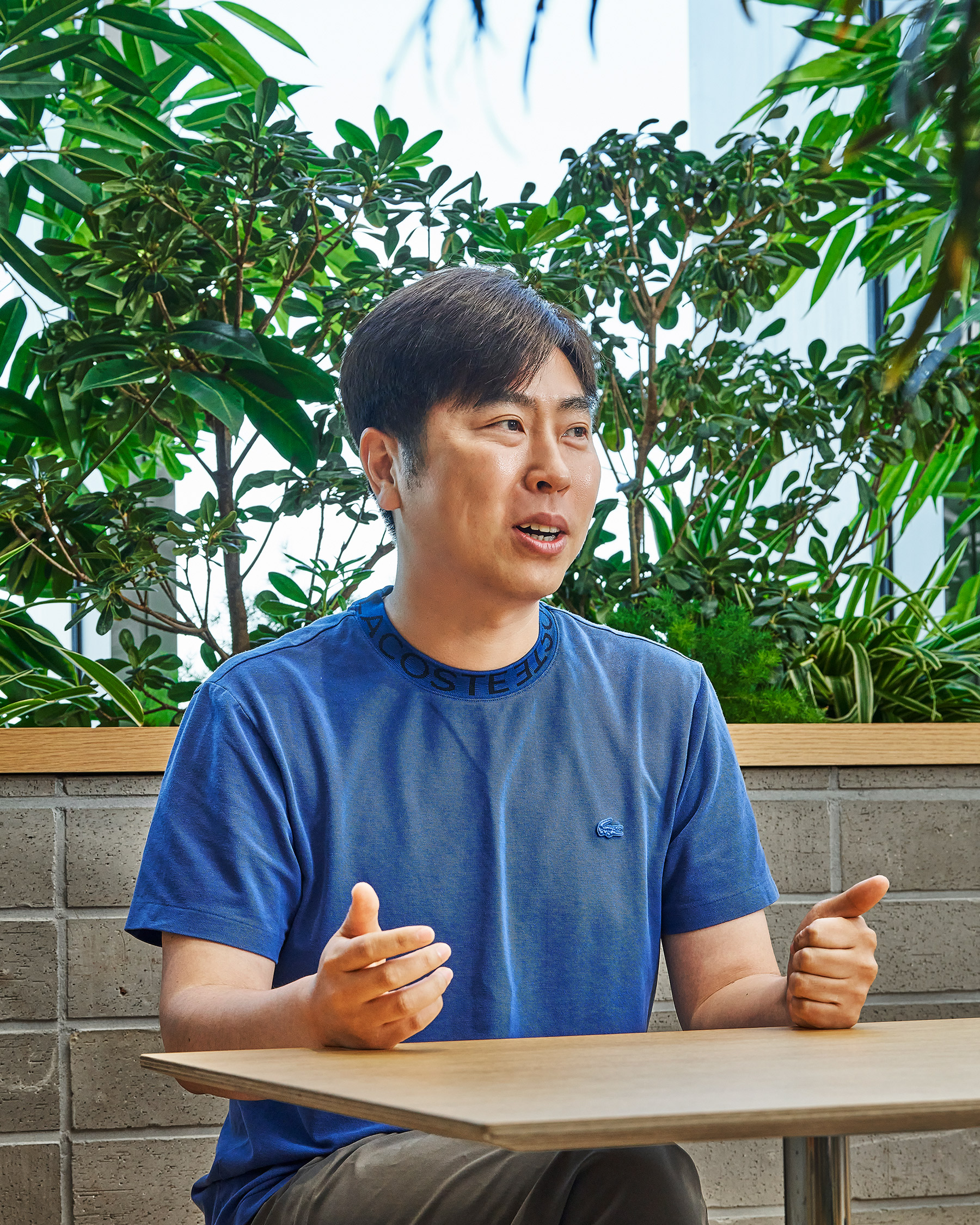 인터뷰 중인 상용패키지1팀 김현철 책임연구원