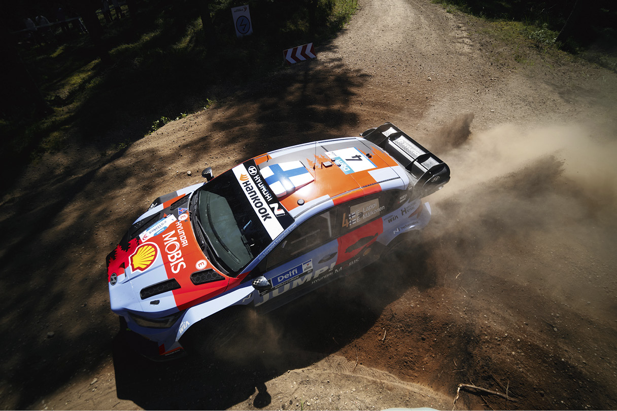 i20 N Rally1 is running on gravel