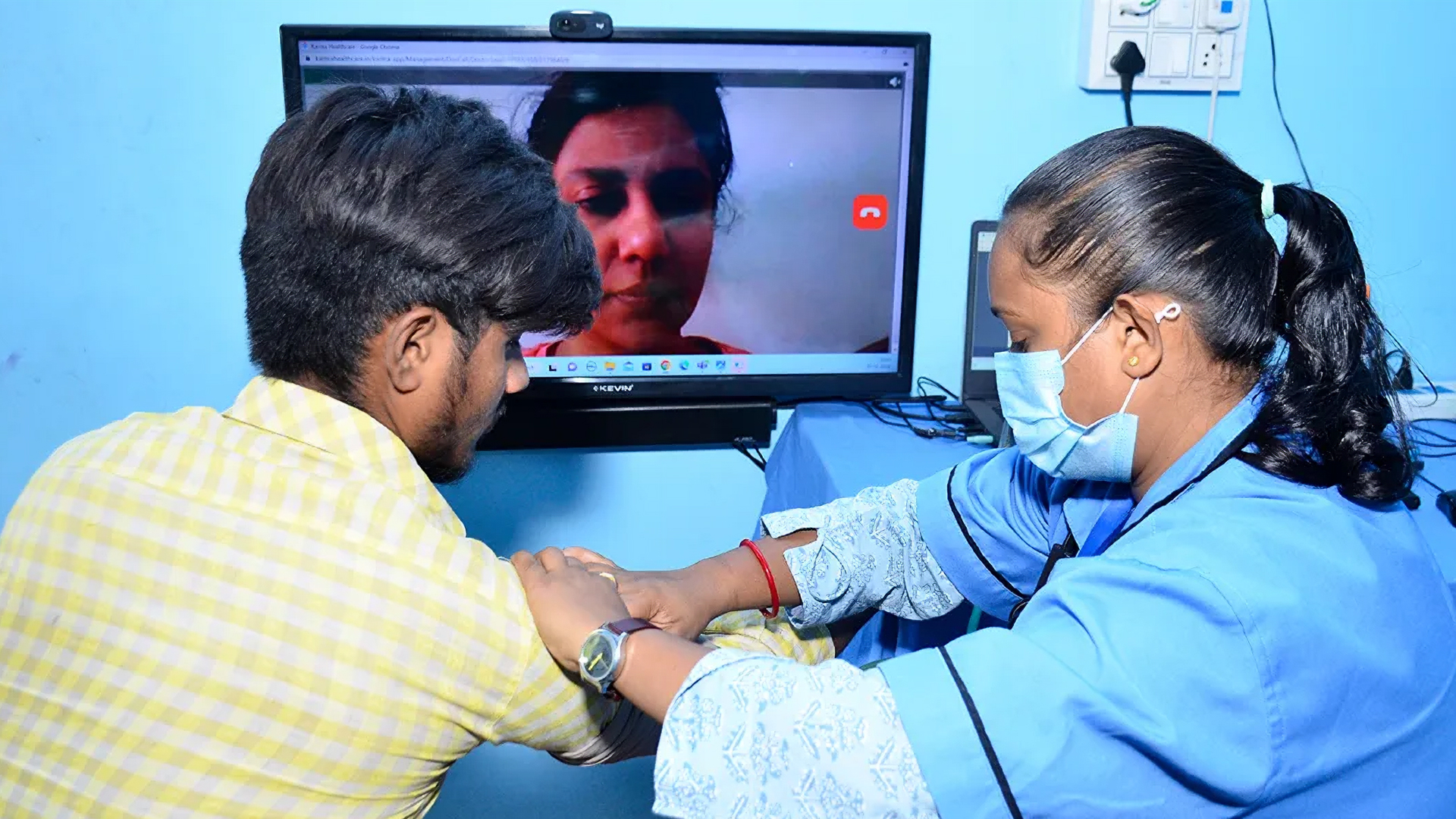 Remote medical consultation in progress